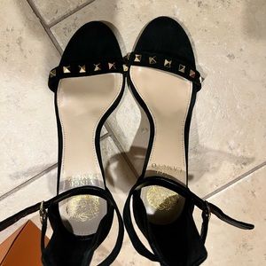 NWT Vince Camuto strap black suede sandals gold grommets sz 9